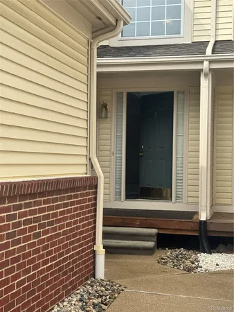$2,500 | 2516 Boulder Lane, Auburn Hills, MI 48326
