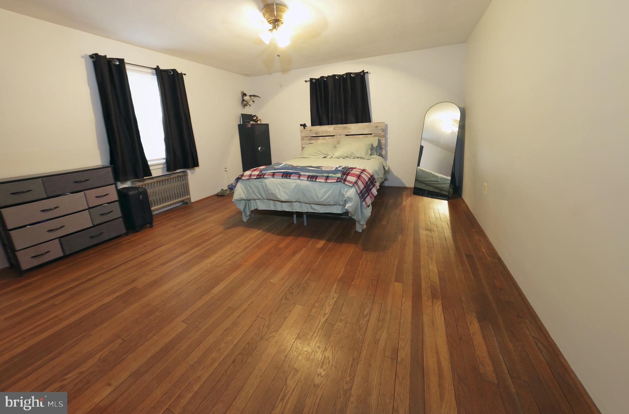 3950 Locust Grove Road Columbia, PA 17512 - Photo 20 of 30 Main first floor bedroom