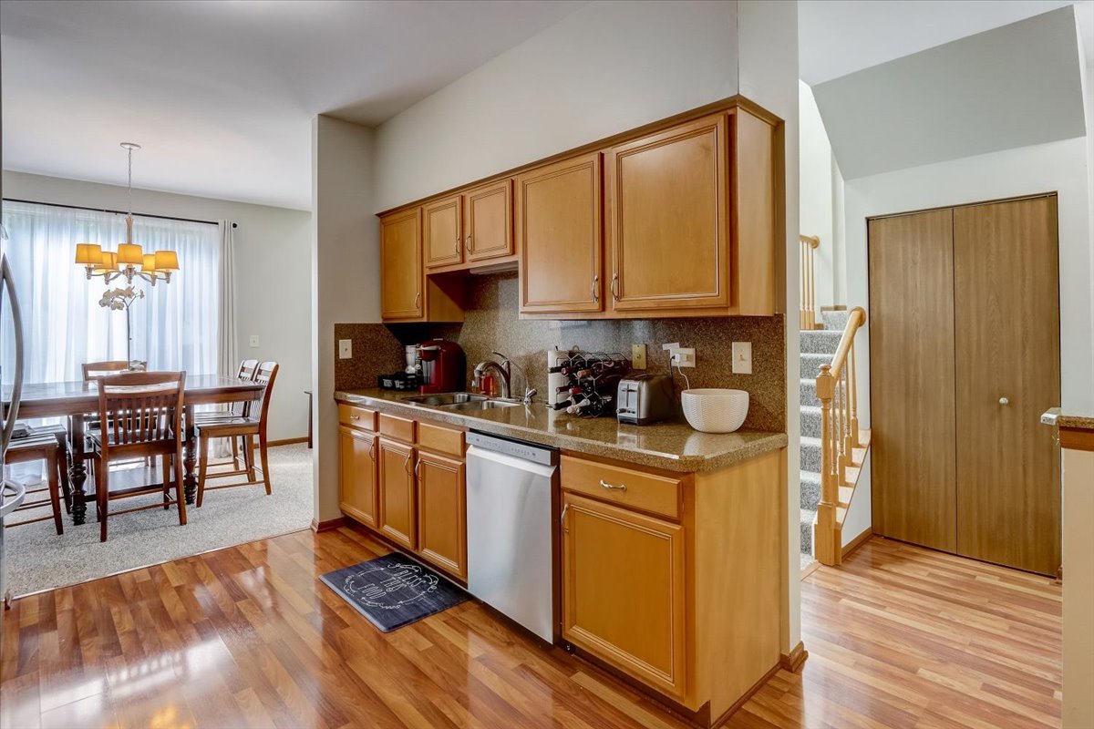 17811 Braewick Road Gurnee, IL 60031 - Photo 14 of 35