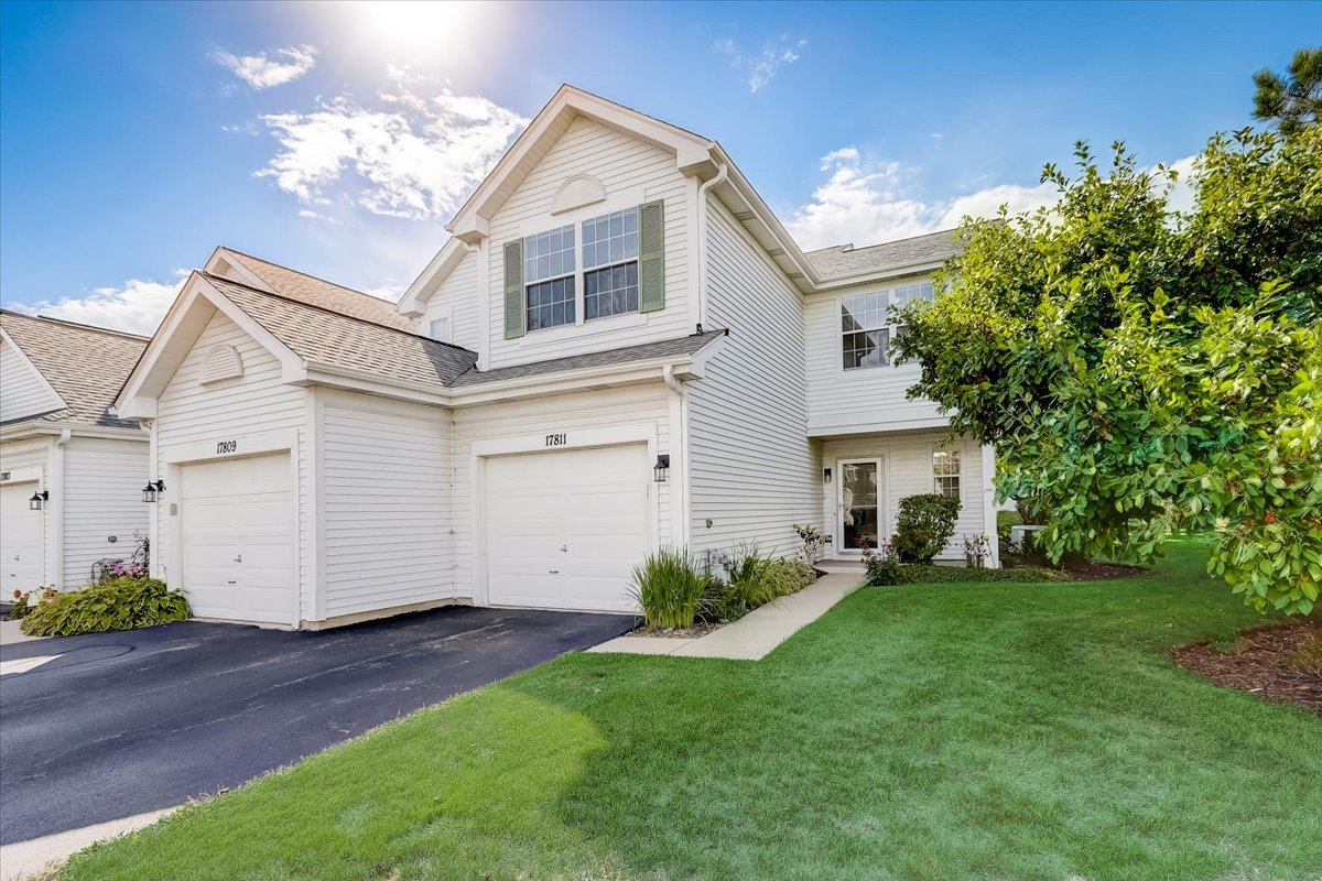 17811 Braewick Road Gurnee, IL 60031 - Photo 2 of 35