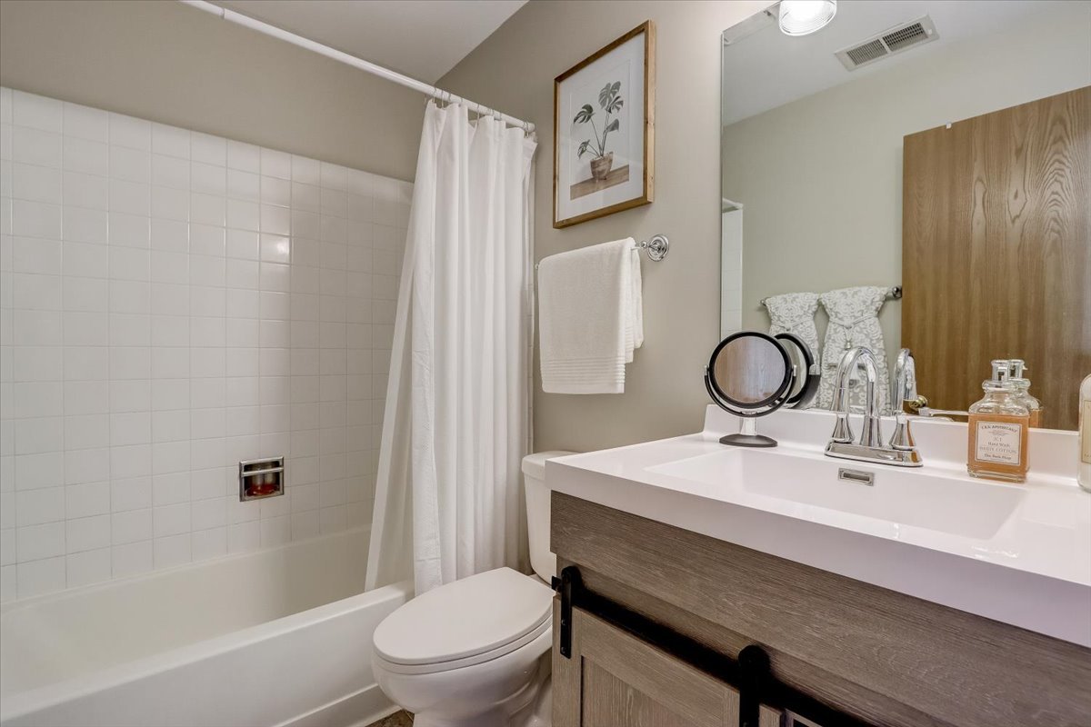17811 Braewick Road Gurnee, IL 60031 - Photo 25 of 35