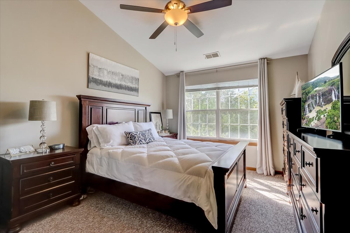 17811 Braewick Road Gurnee, IL 60031 - Photo 27 of 35