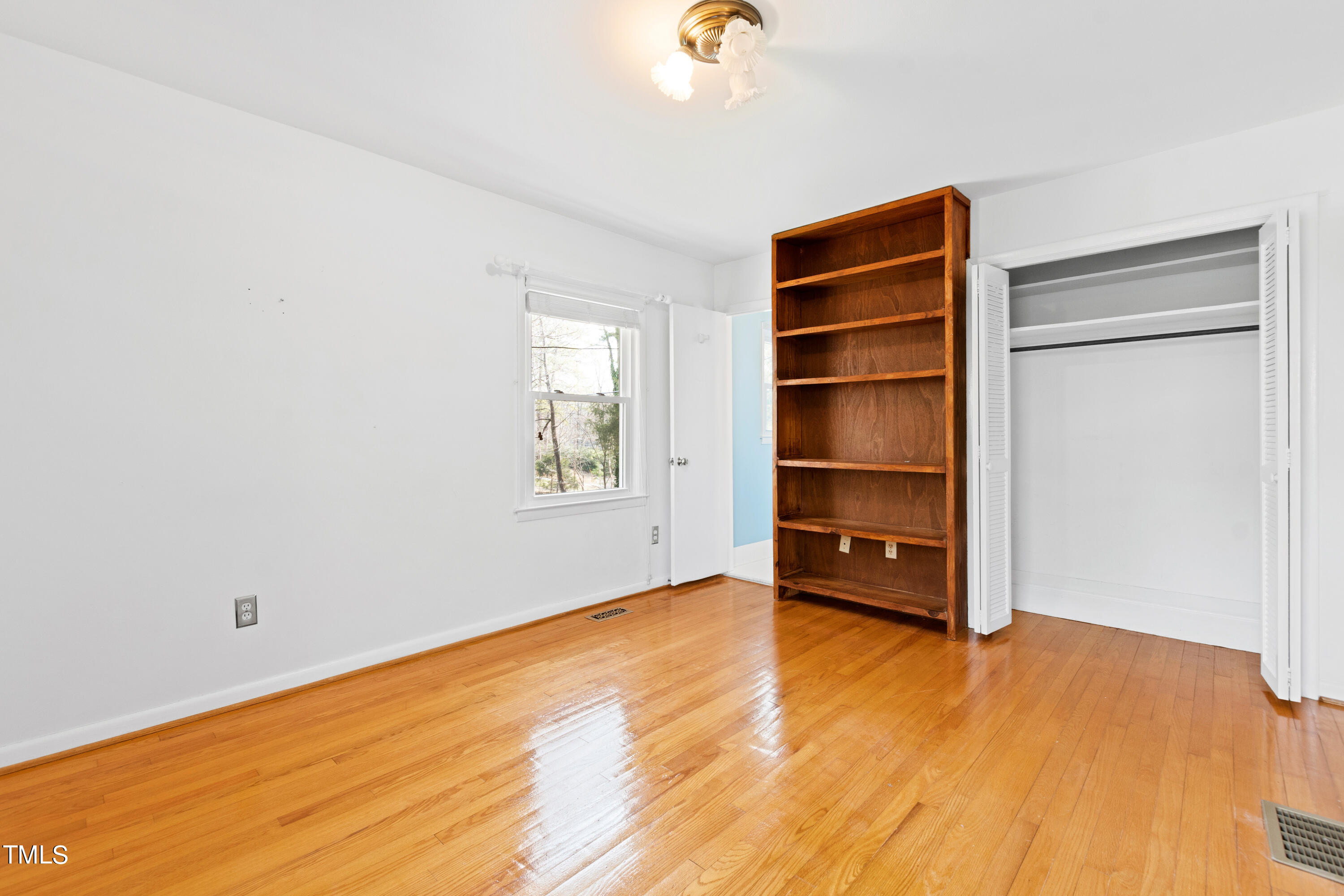 3329 Rolling Hill Road Durham, NC 27705 - Photo 24 of 41 022