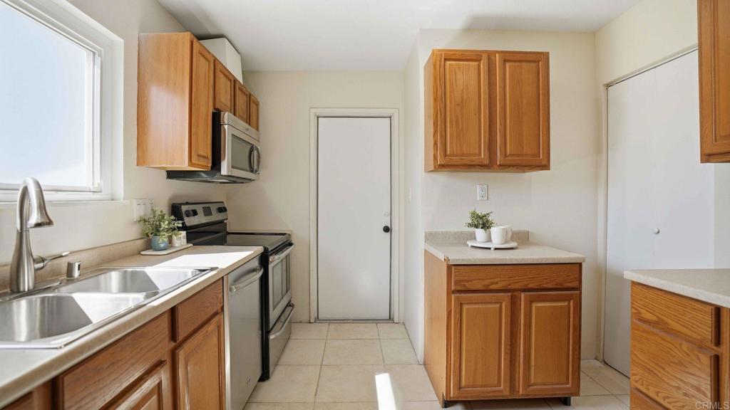 103 Arran Avenue Spring Valley, CA 91977 - Photo 25 of 52