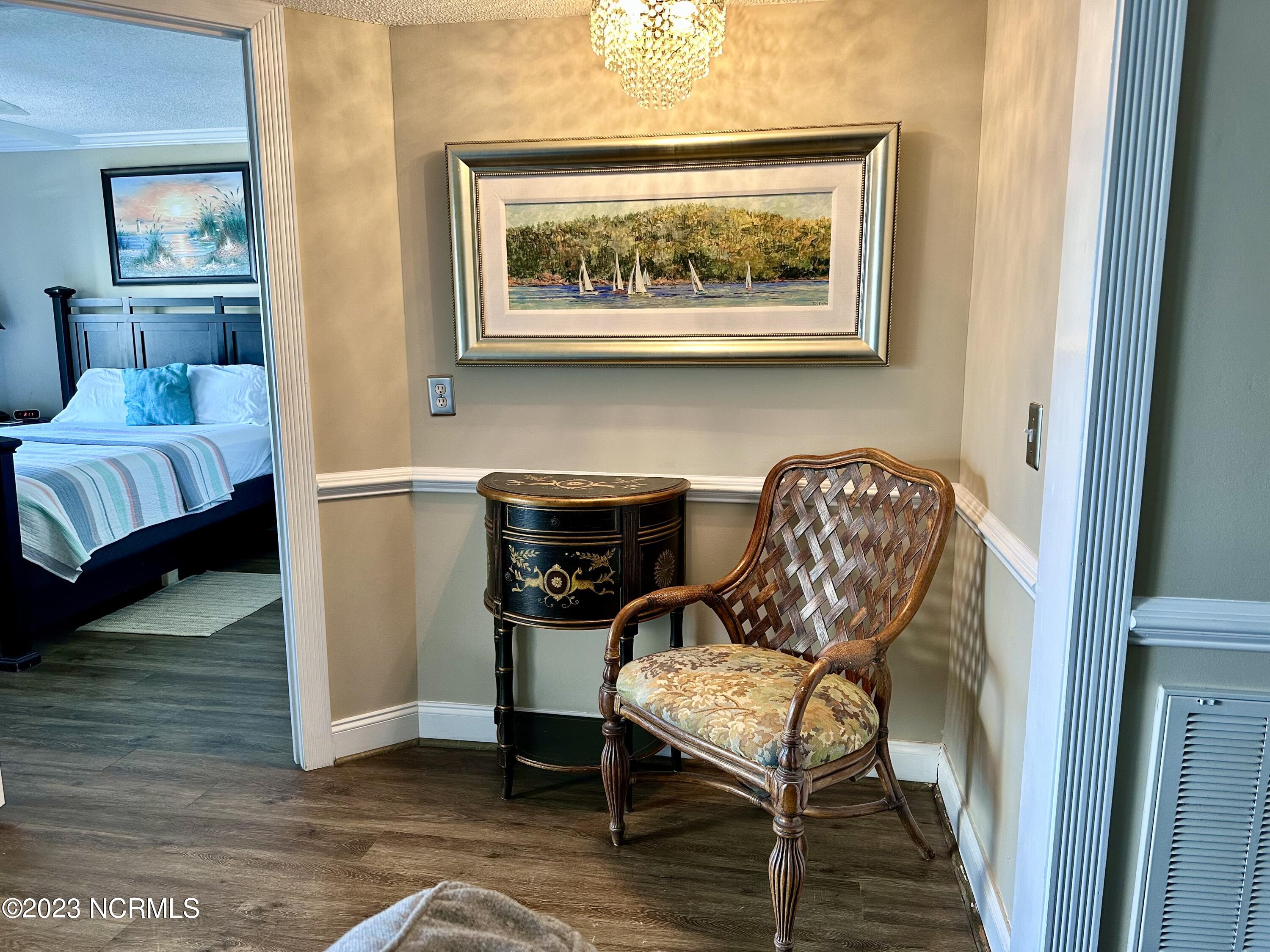 1904 East Fort Macon Road, Unit 255 Atlantic Beach, NC 28512 - Photo 9 of 35 Seating