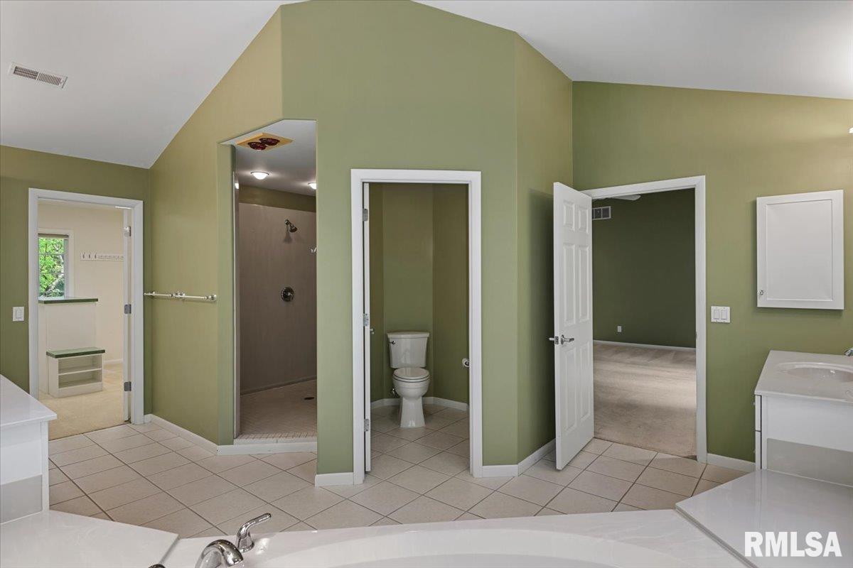 4104 Chandlerwood Road Springfield, IL 62711 - Photo 37 of 64