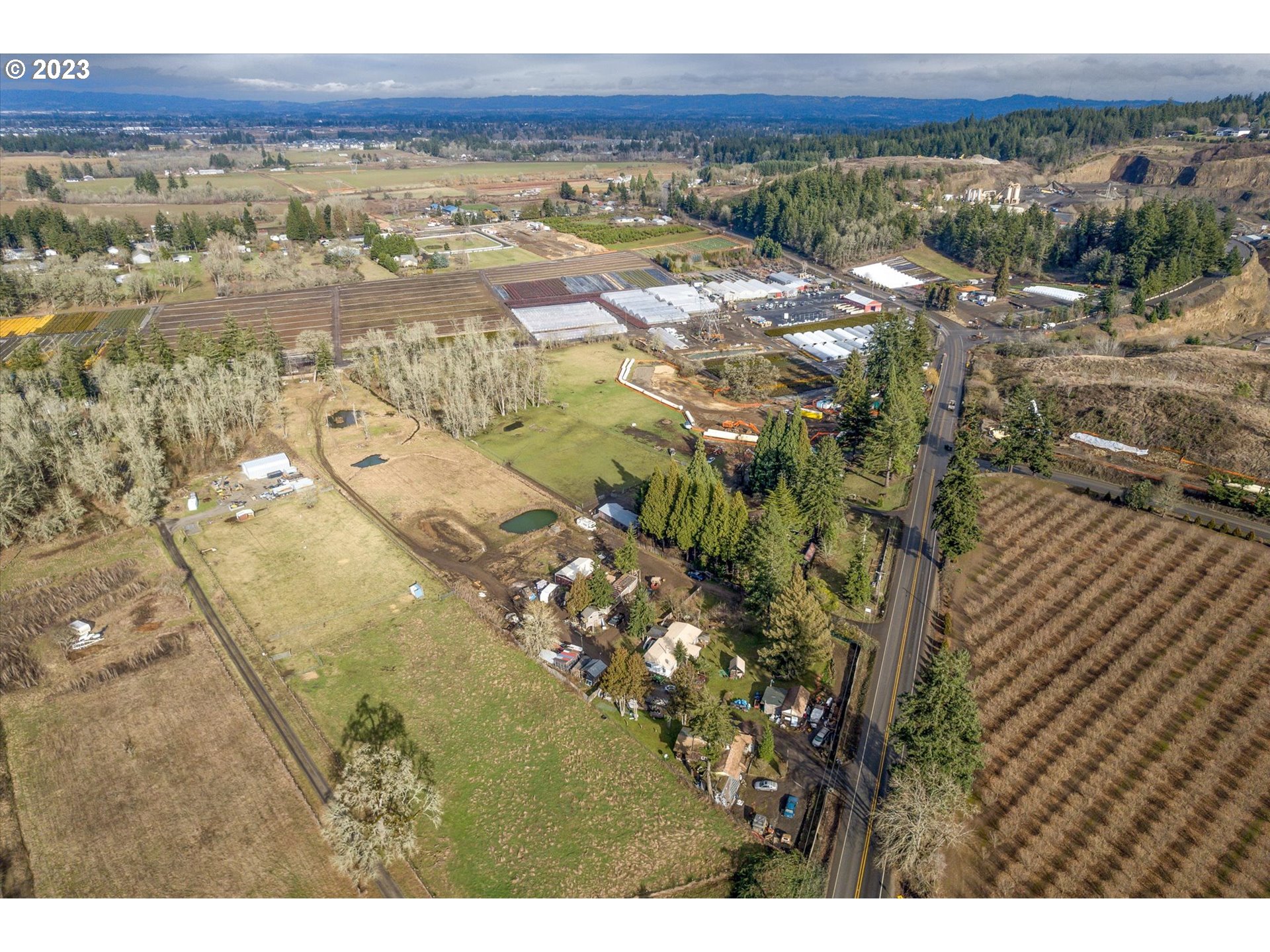 22345 Southwest Farmington Road Beaverton, OR 97007 - Photo 9 of 32 a view of city and mountain