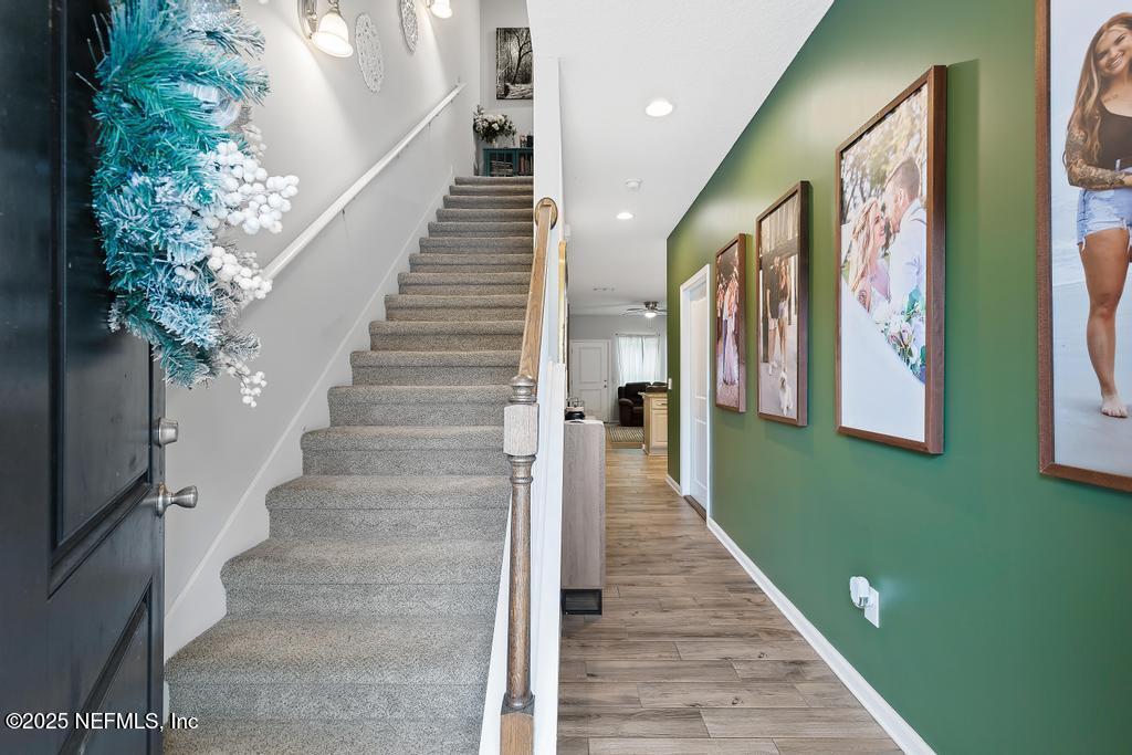 87267 Lents Road Yulee, FL 32097 - Photo 4 of 28 a view of an entryway with seating