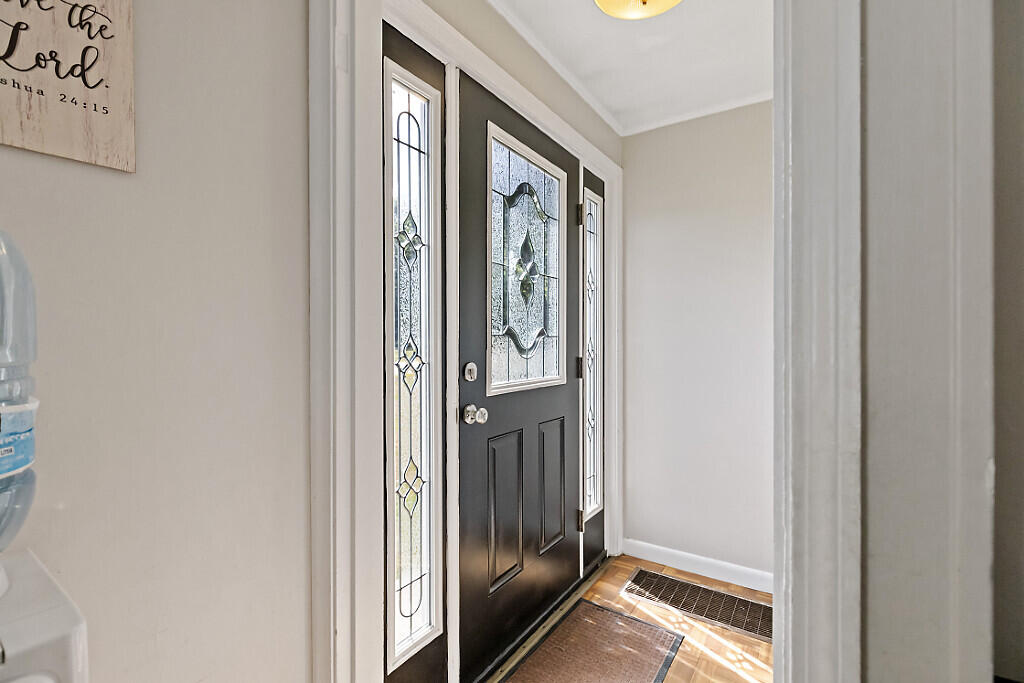 183 Annabessacook Road Monmouth, ME 04265 - Photo 24 of 58 Front Door