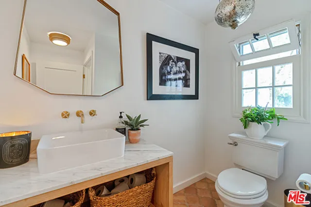 $18,000 | 6402 Ivarene Avenue, Los Angeles, CA 90068