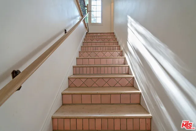 $18,000 | 6402 Ivarene Avenue, Los Angeles, CA 90068