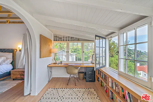 $18,000 | 6402 Ivarene Avenue, Los Angeles, CA 90068