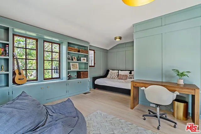 $18,000 | 6402 Ivarene Avenue, Los Angeles, CA 90068