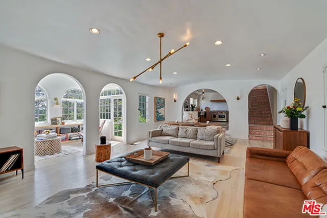 $18,000 | 6402 Ivarene Avenue, Los Angeles, CA 90068