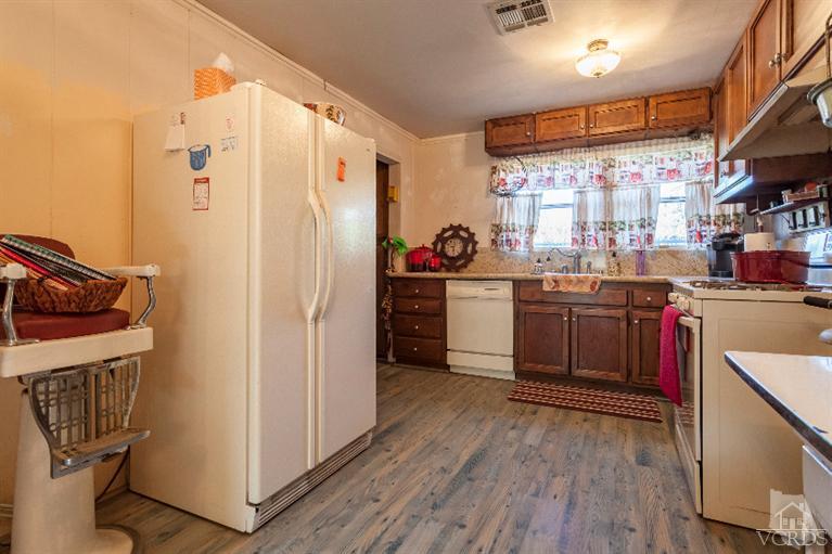 4657 Barnard Street Simi Valley, CA 93063 - Photo 6 of 36 Additional Photo