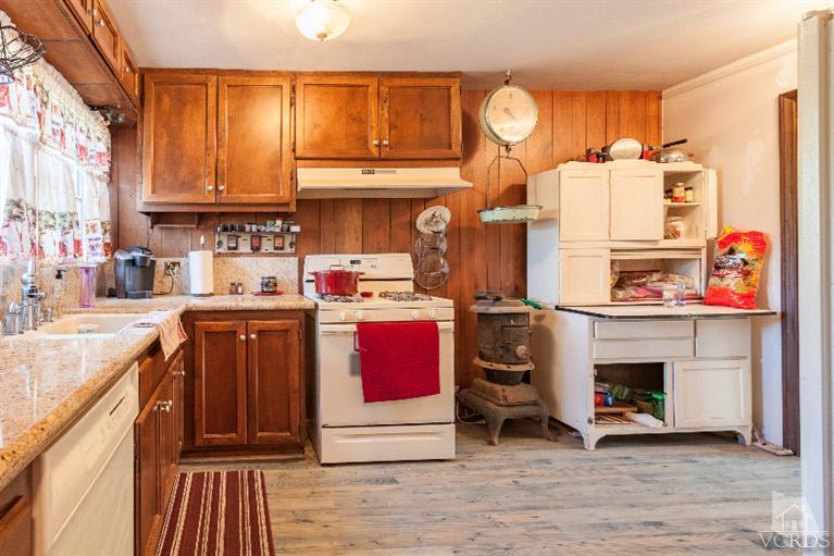 4657 Barnard Street Simi Valley, CA 93063 - Photo 7 of 36 Additional Photo
