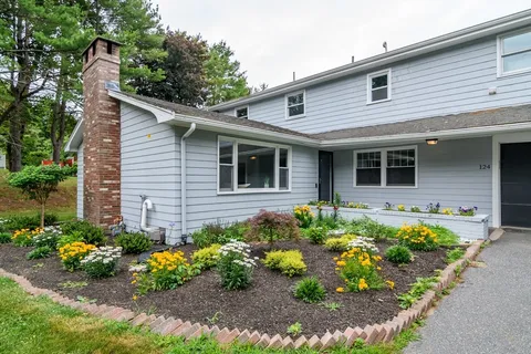 $1,579,000 | 124 Everett Street, Natick, MA 01760