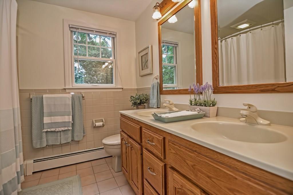 11 Standish Road Norfolk, MA 02056 - Photo 27 of 39 Gallery Image 27