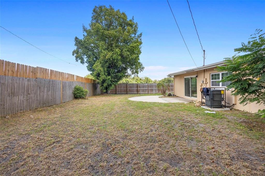 5825 Forest Grove Boulevard Orlando, FL 32808 - Photo 16 of 19