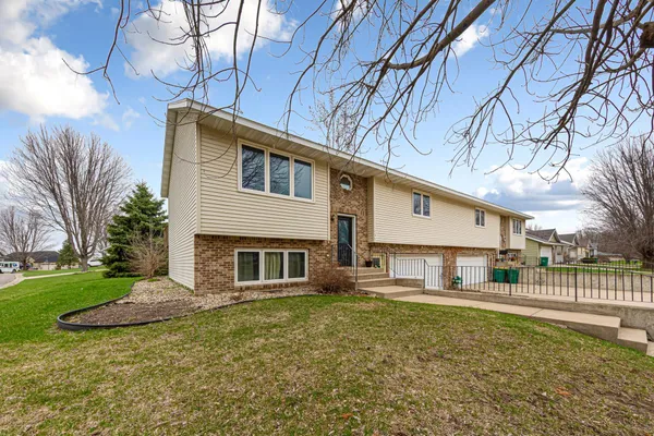 $215,000 | 135 Barony Road, Le Sueur, MN 56058