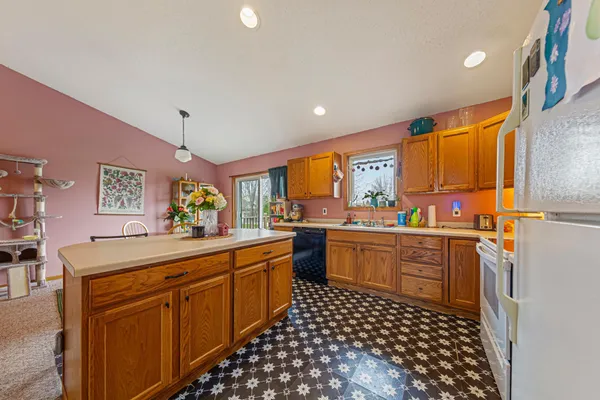 $215,000 | 135 Barony Road, Le Sueur, MN 56058