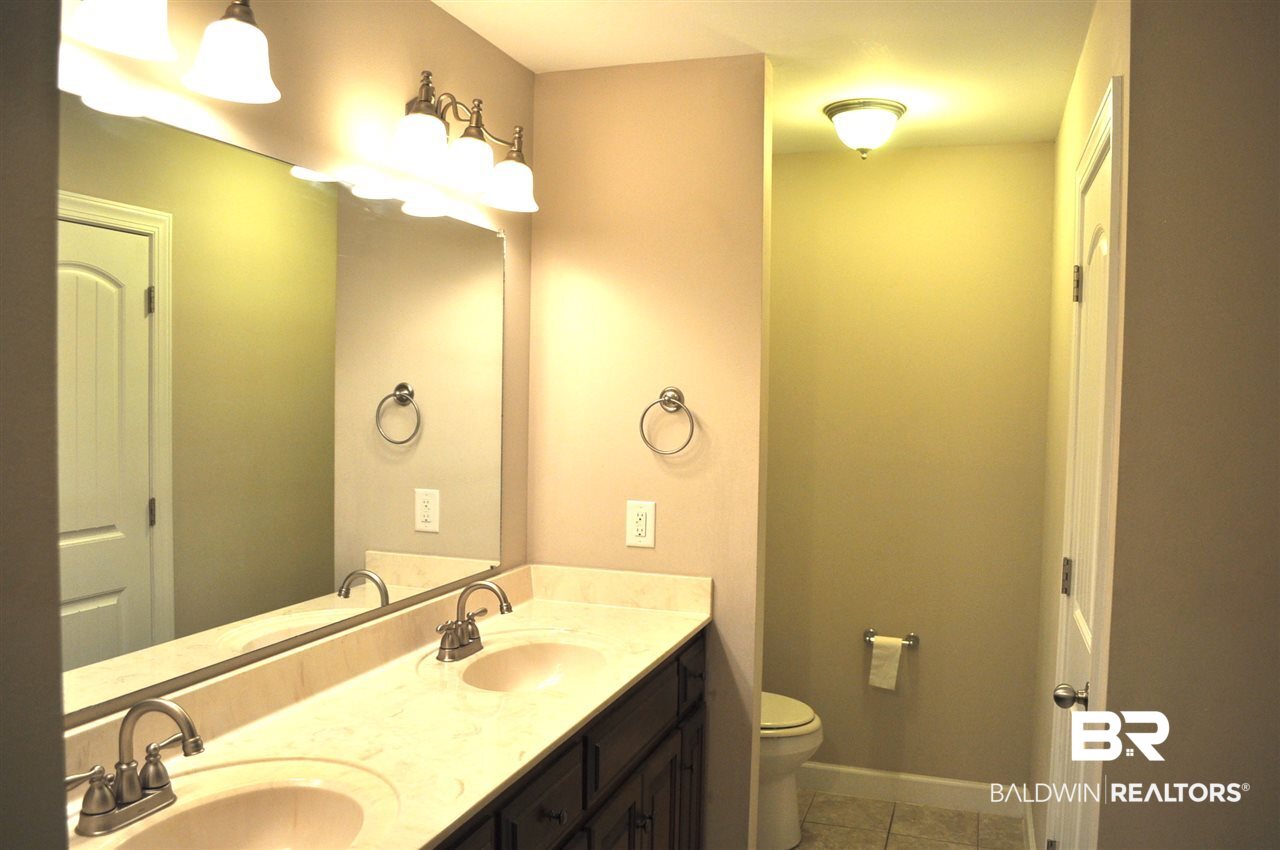 629 Pine Street Saraland, AL 36571 - Photo 13 of 17 Master Bath