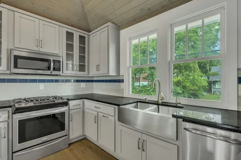 $3,395,000 | 1400 Linden Avenue, Nashville, TN 37212