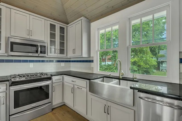 $3,395,000 | 1400 Linden Avenue, Nashville, TN 37212