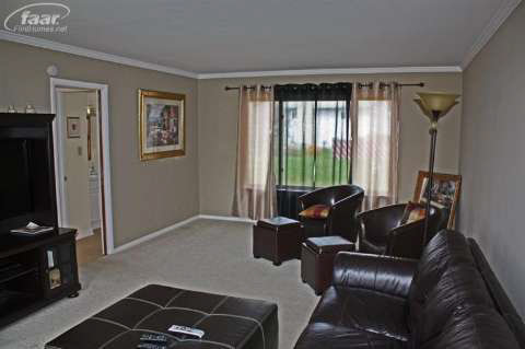 8207 Davison Road Davison, MI 48423 - Photo 3 of 15 20398543-2.JPG