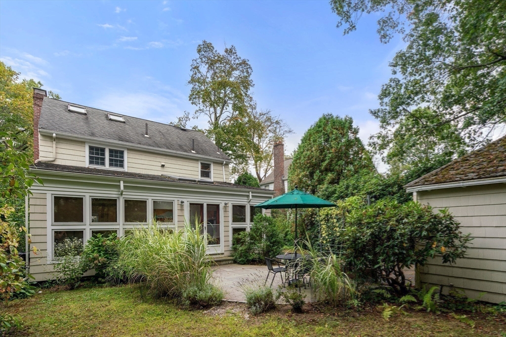151 Woodcliff Road Newton, MA 02461 - Photo 28 of 33 a front view of a house with a yard