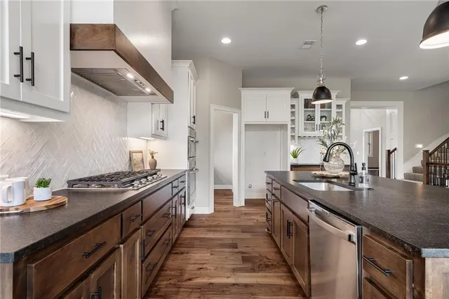 $1,300,000 | 9238 Marion Street, Lenexa, KS 66220