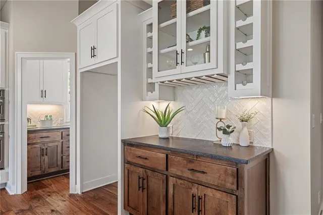 $1,300,000 | 9238 Marion Street, Lenexa, KS 66220