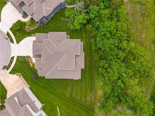 $1,300,000 | 9238 Marion Street, Lenexa, KS 66220