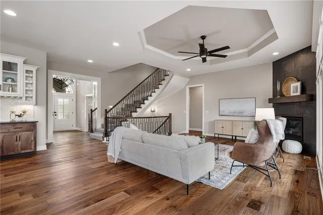 $1,300,000 | 9238 Marion Street, Lenexa, KS 66220