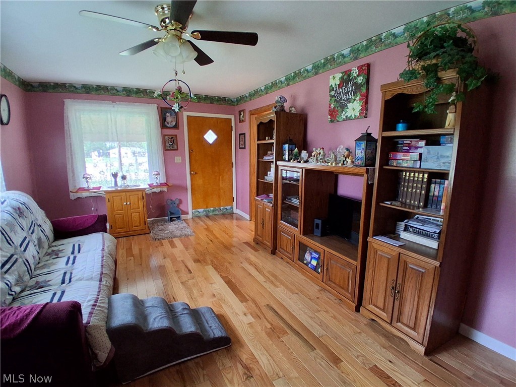 413 New England Ridge Road Washington, WV 26181 - Photo 6 of 15 hardwood floors in nice size living room