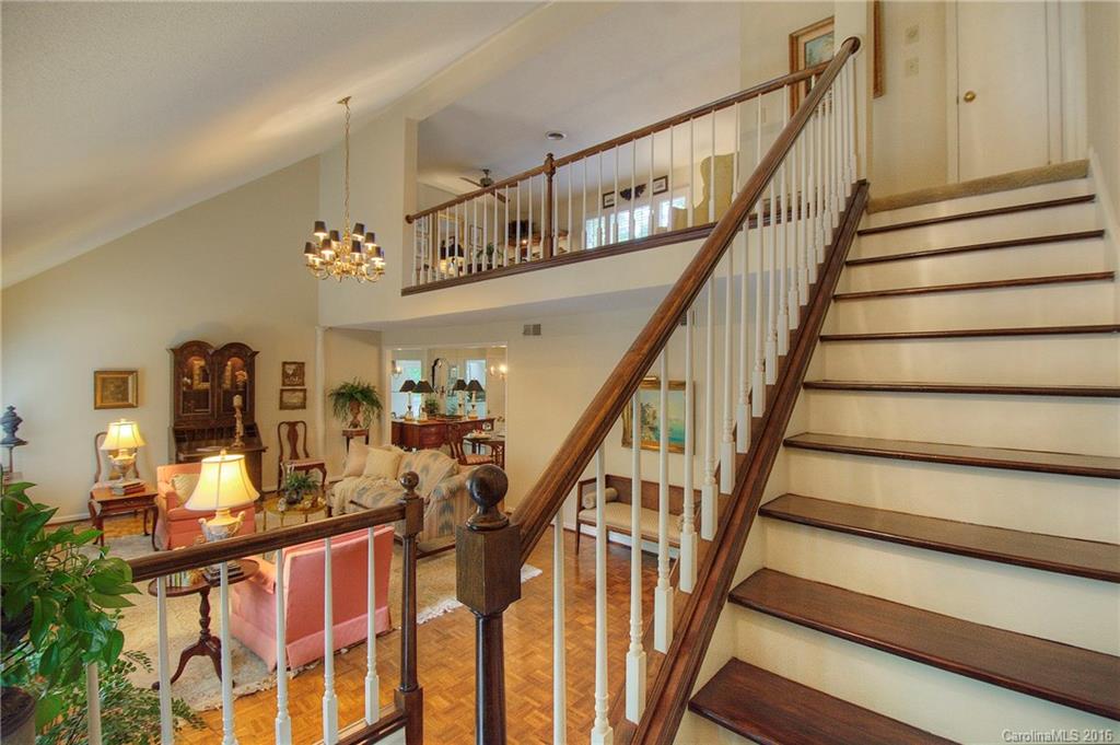 18 Tanglewood Road Lake Wylie, SC 29710 - Photo 2 of 21 Gallery Image 2