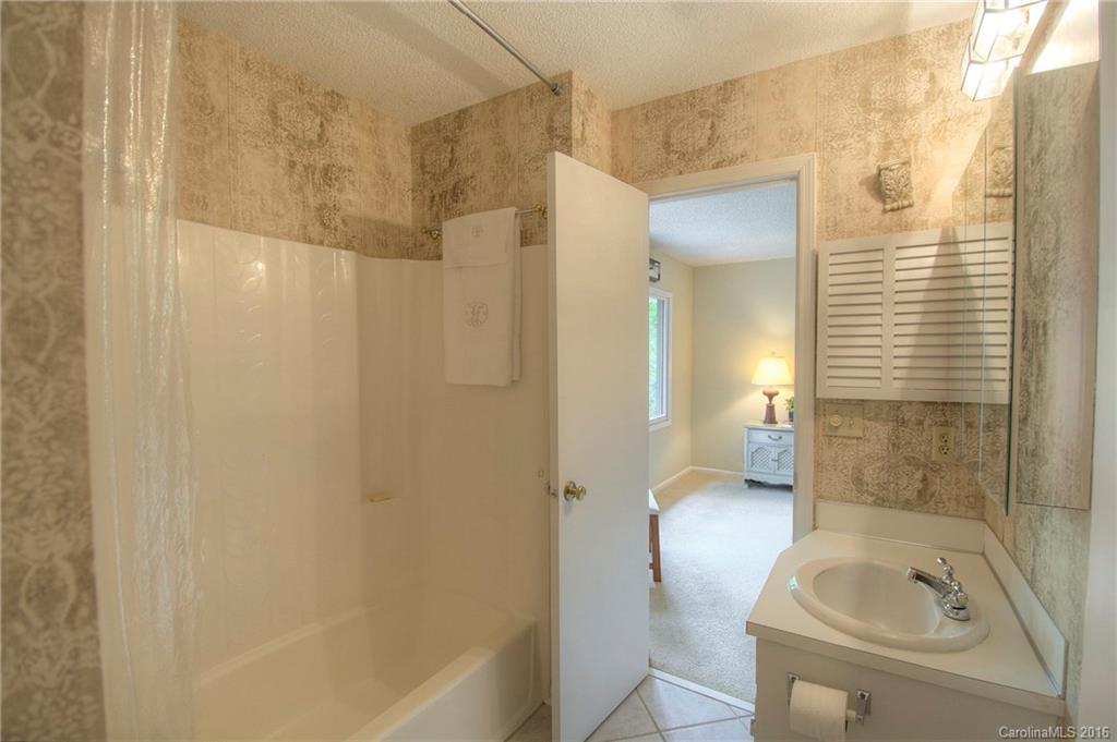18 Tanglewood Road Lake Wylie, SC 29710 - Photo 14 of 21 Gallery Image 14