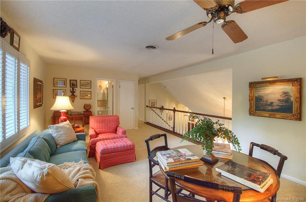 18 Tanglewood Road Lake Wylie, SC 29710 - Photo 16 of 21 Gallery Image 16