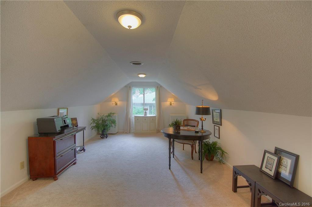 18 Tanglewood Road Lake Wylie, SC 29710 - Photo 17 of 21 Gallery Image 17
