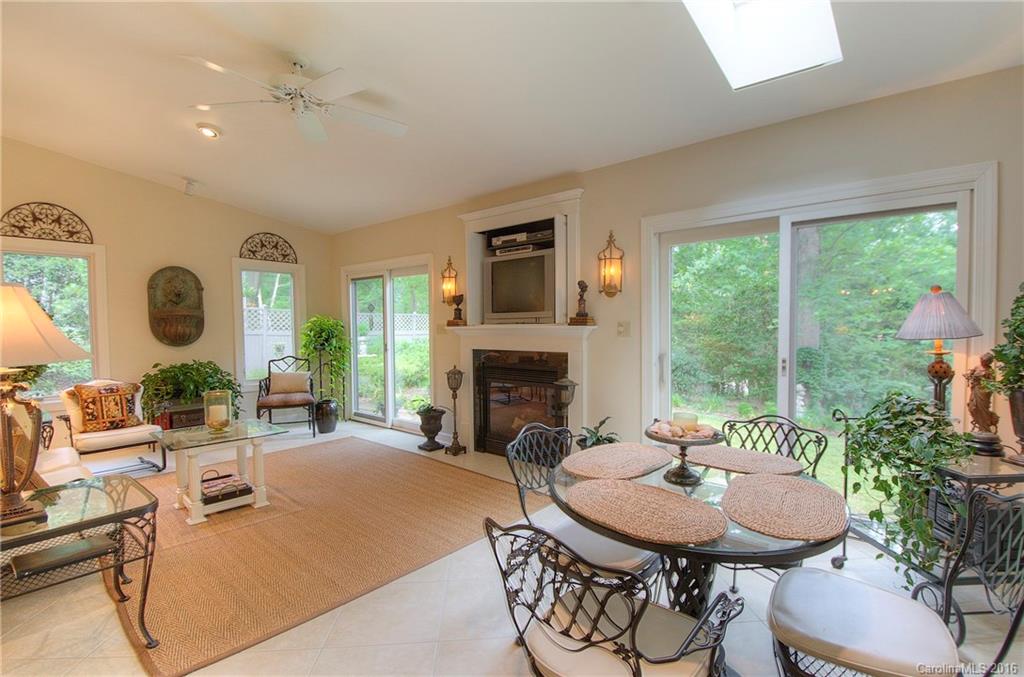 18 Tanglewood Road Lake Wylie, SC 29710 - Photo 6 of 21 Gallery Image 6