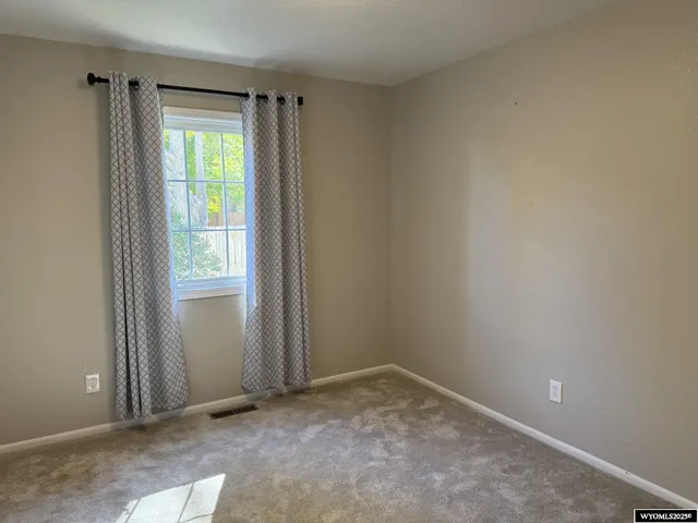 $425,000 | 280 Mt Arter Loop, Lander, WY 82520