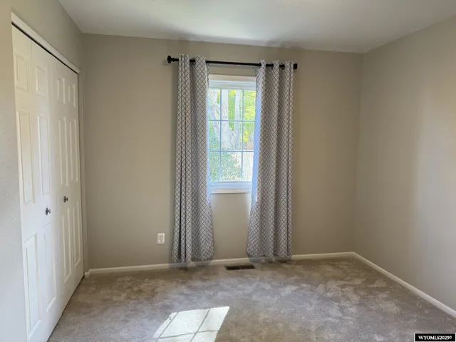 $425,000 | 280 Mt Arter Loop, Lander, WY 82520