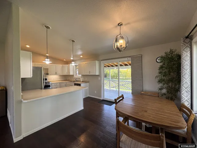 $425,000 | 280 Mt Arter Loop, Lander, WY 82520