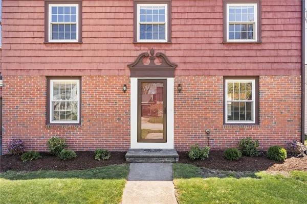$650,000 | 18 Huntington Drive, East Providence, RI 02916