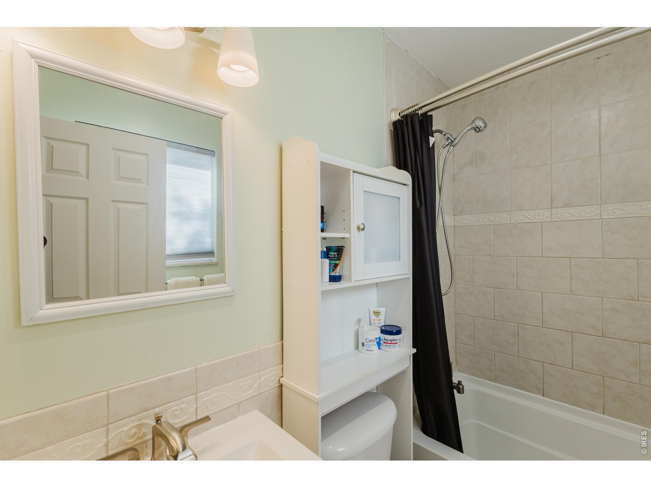 1013 Ravenwood Road Boulder, CO 80303 - Photo 19 of 38 Master Full Bath