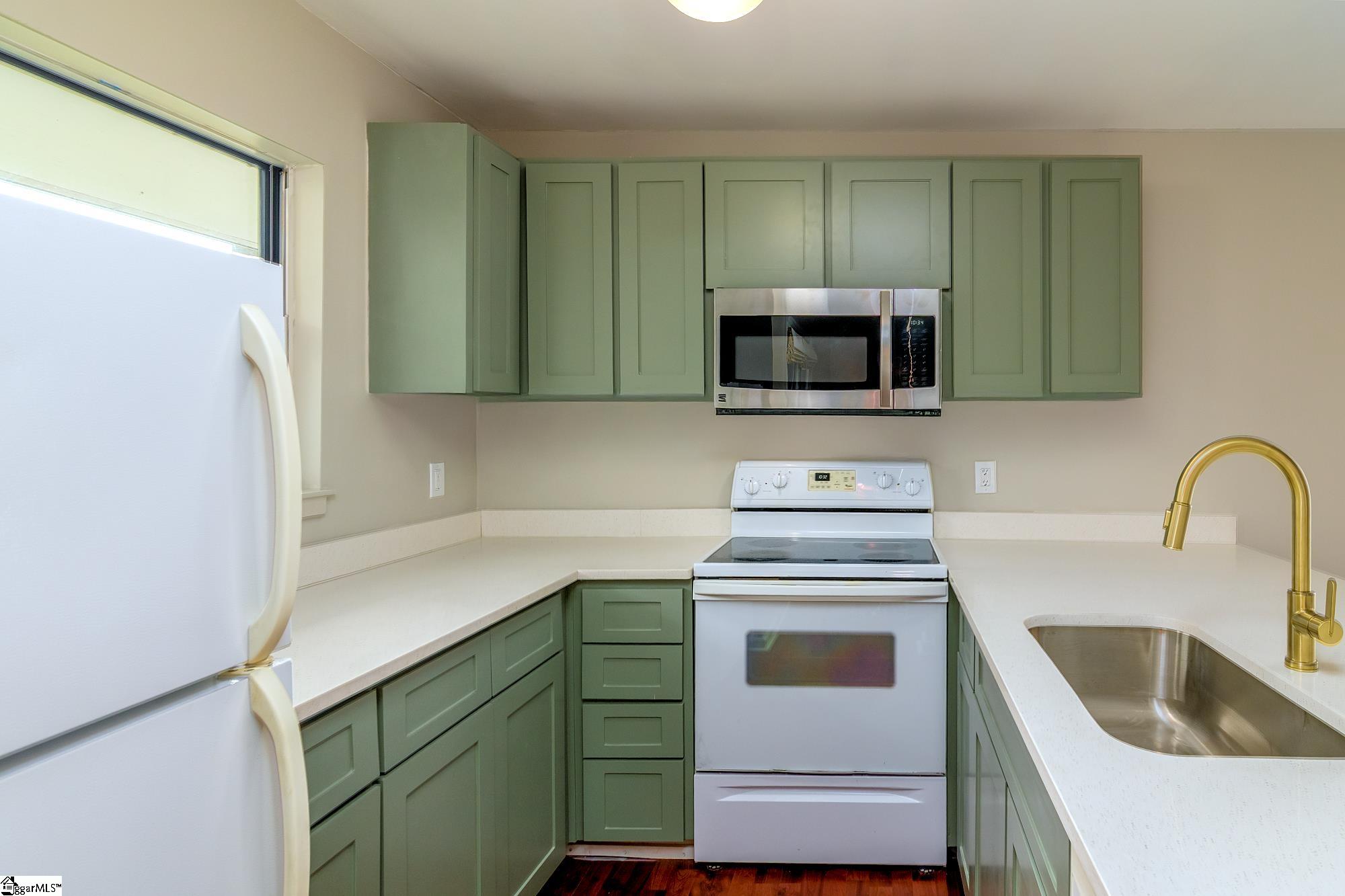 2601 Duncan Chapel Road, Unit A301 Greenville, SC 29617 - Photo 15 of 41 Gallery Image 15