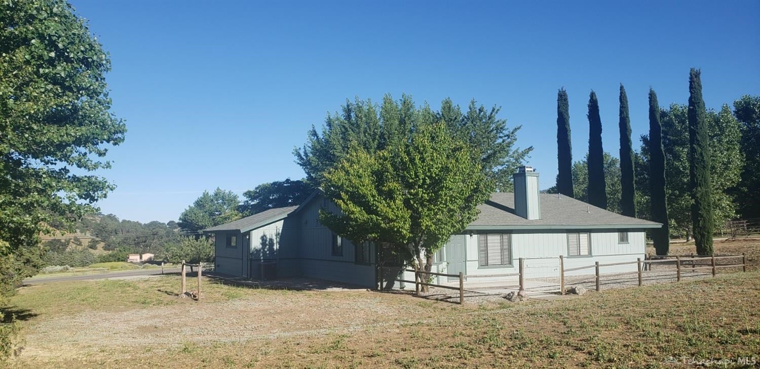 26105 Bear Valley Road Tehachapi, CA 93561 - Photo 44 of 61 Gallery Image 44