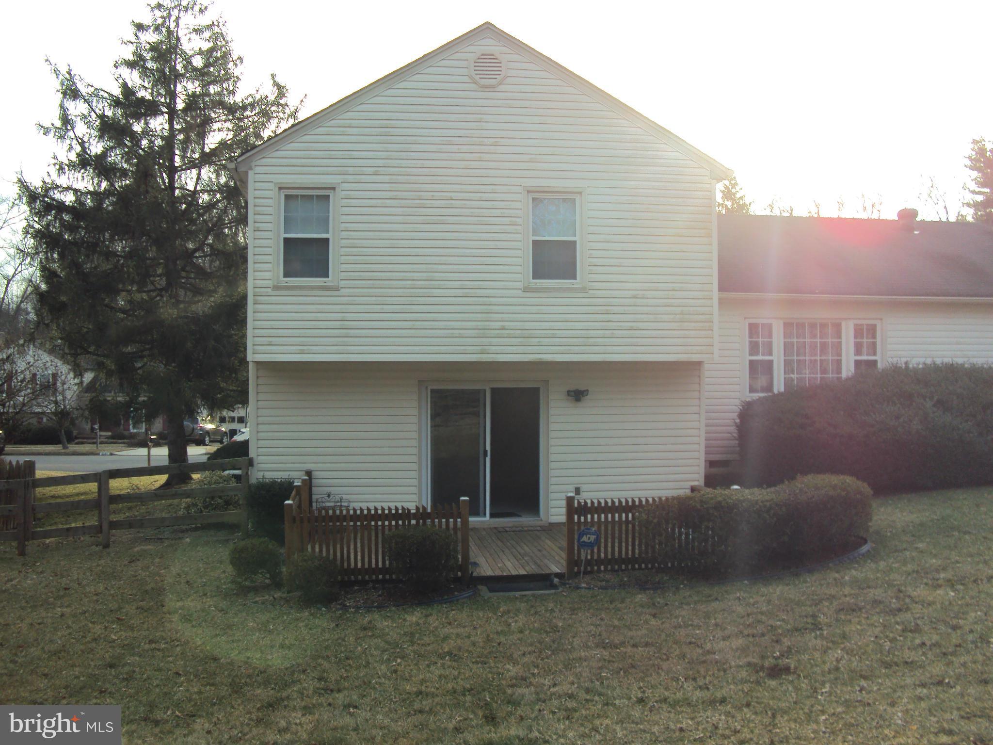 9322 Winbourne Road Burke, VA 22015 - Photo 24 of 24 Exterior (Rear)