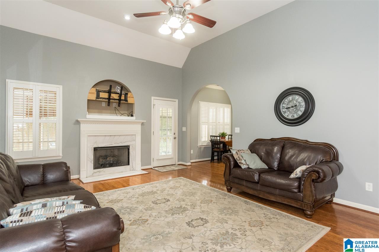 1039 Kerry Drive Calera, AL 35040 - Photo 10 of 50
