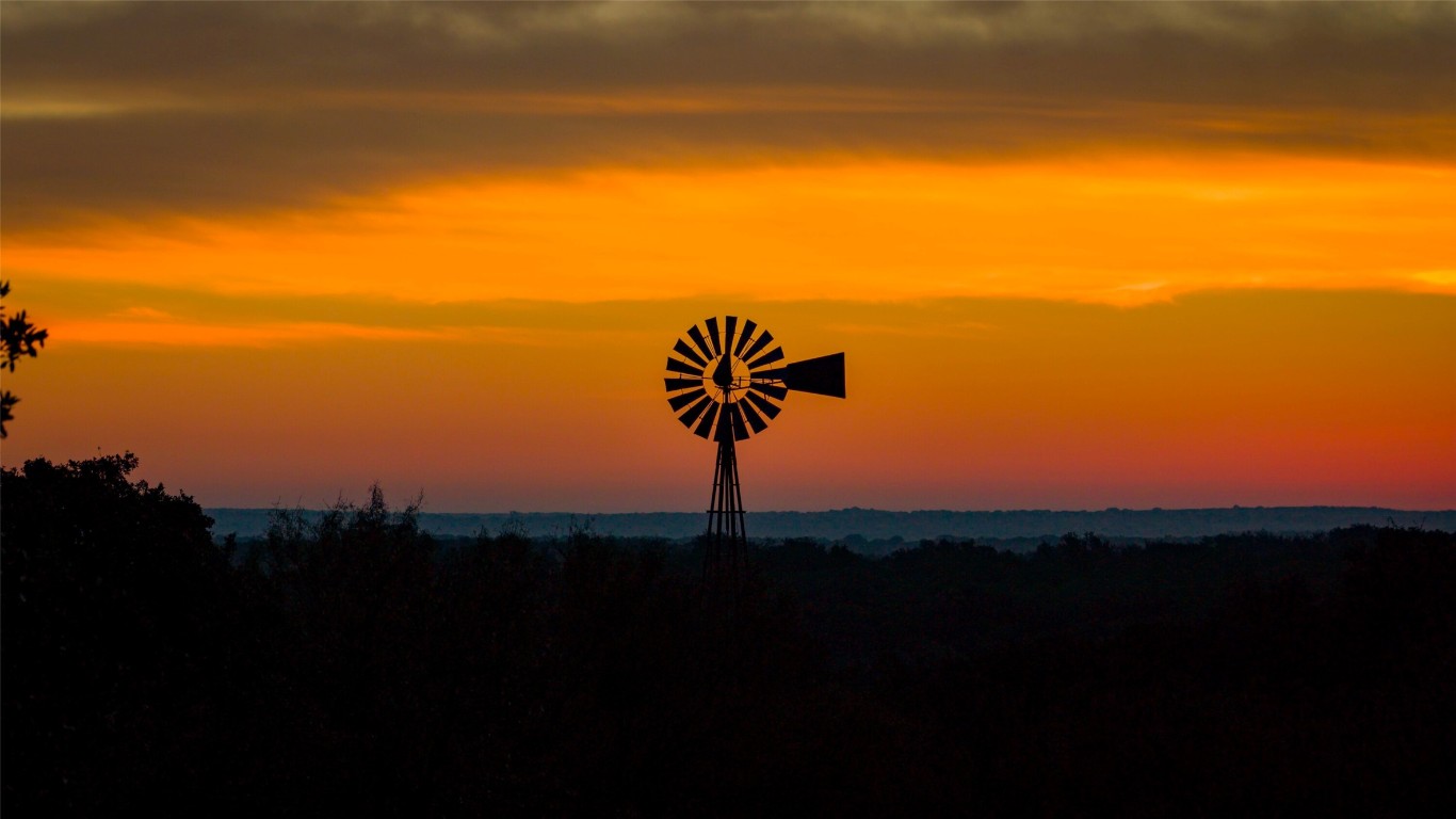 532 County Road 468 Rochelle, TX 76872 - Photo 2 of 39